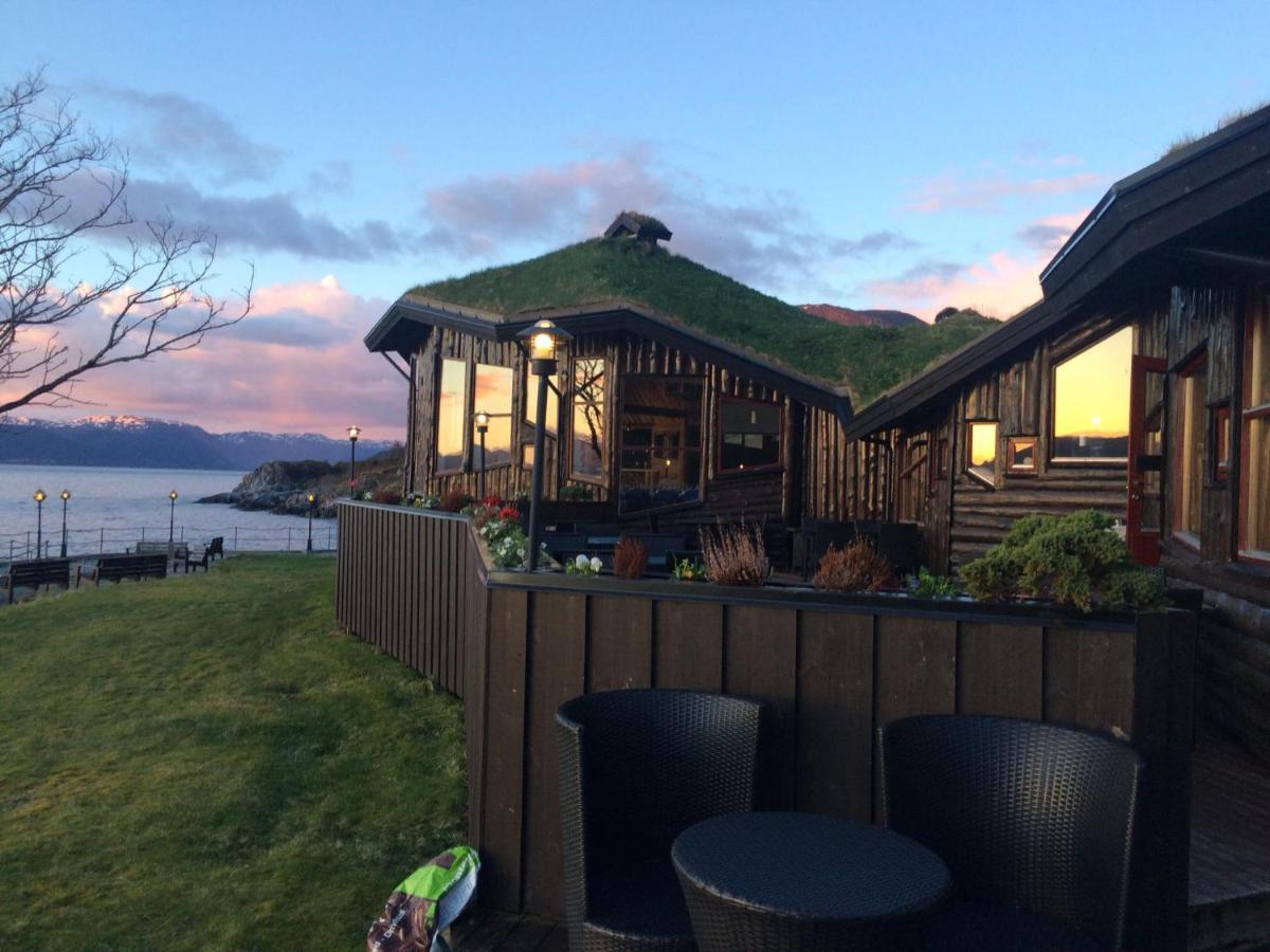Brekkestranda Fjordhotel Brekke  Zewnętrze zdjęcie