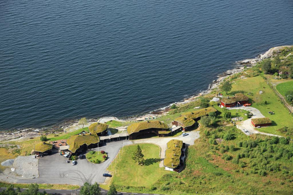 Brekkestranda Fjordhotel Brekke  Zewnętrze zdjęcie