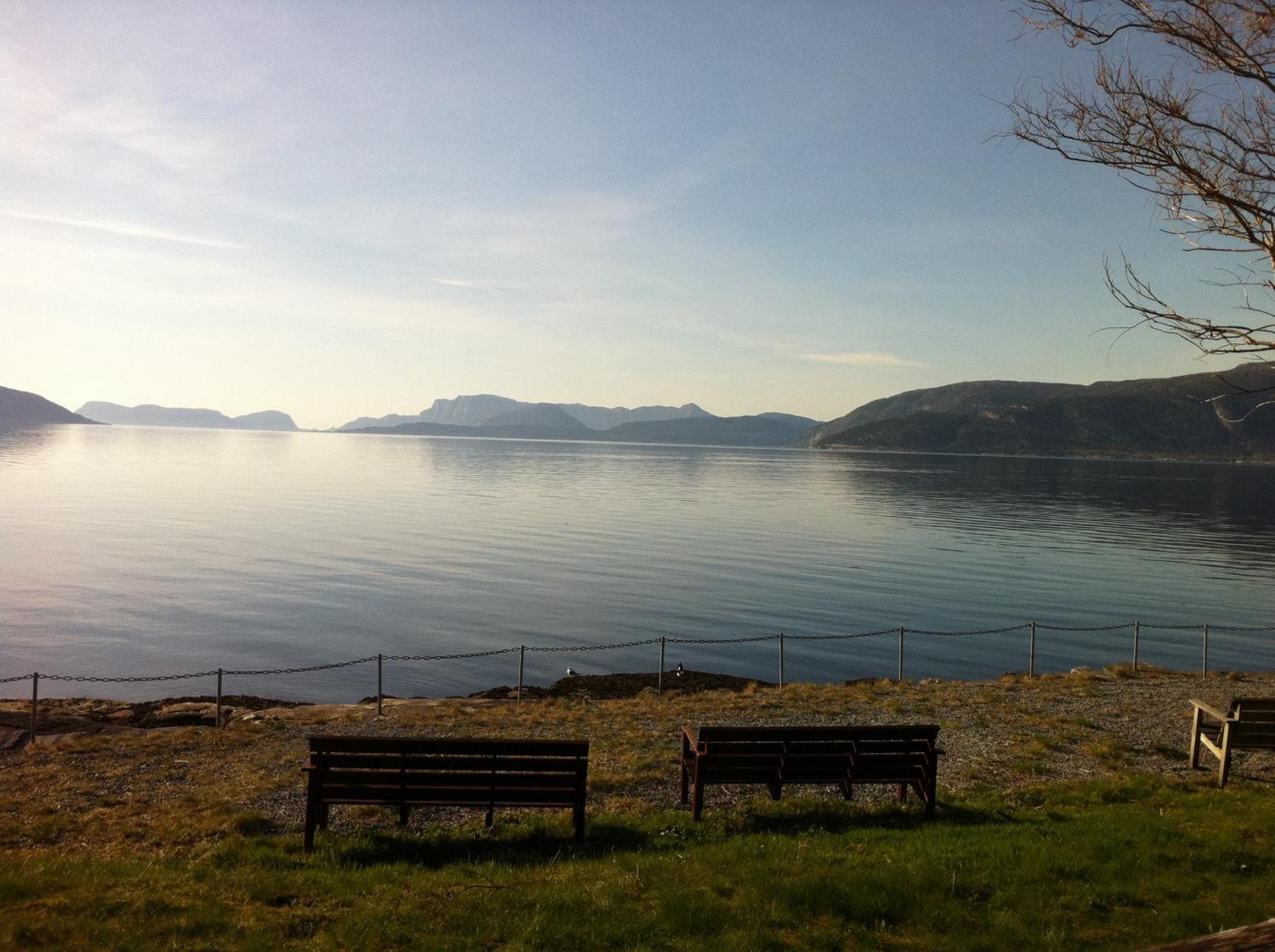 Brekkestranda Fjordhotel Brekke  Zewnętrze zdjęcie