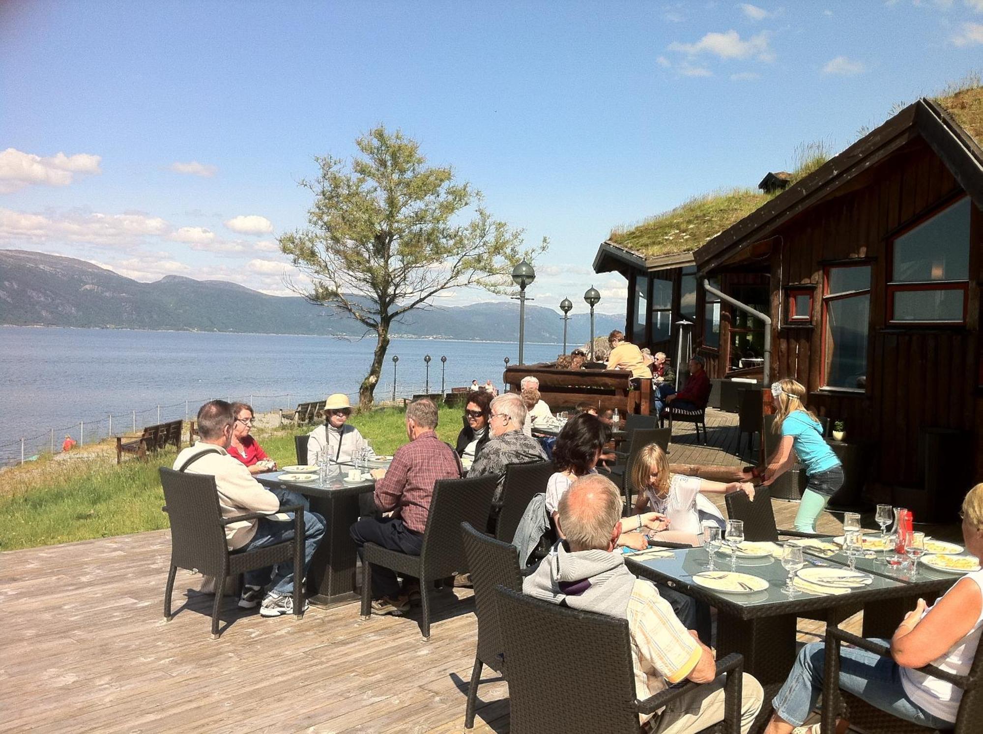 Brekkestranda Fjordhotel Brekke  Zewnętrze zdjęcie