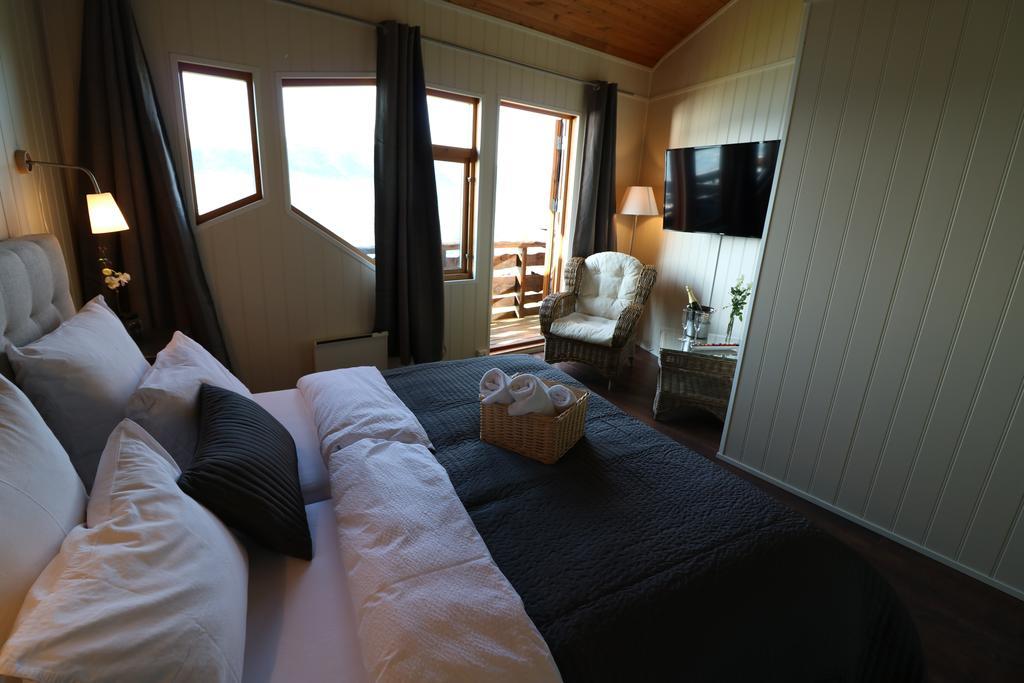 Brekkestranda Fjordhotel Brekke  Zewnętrze zdjęcie